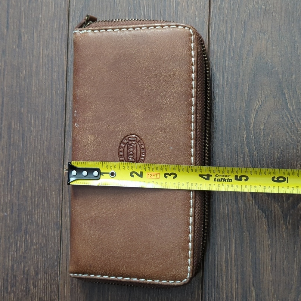 Roots Tribe Zip Around Clutch - Picture 9 of 10